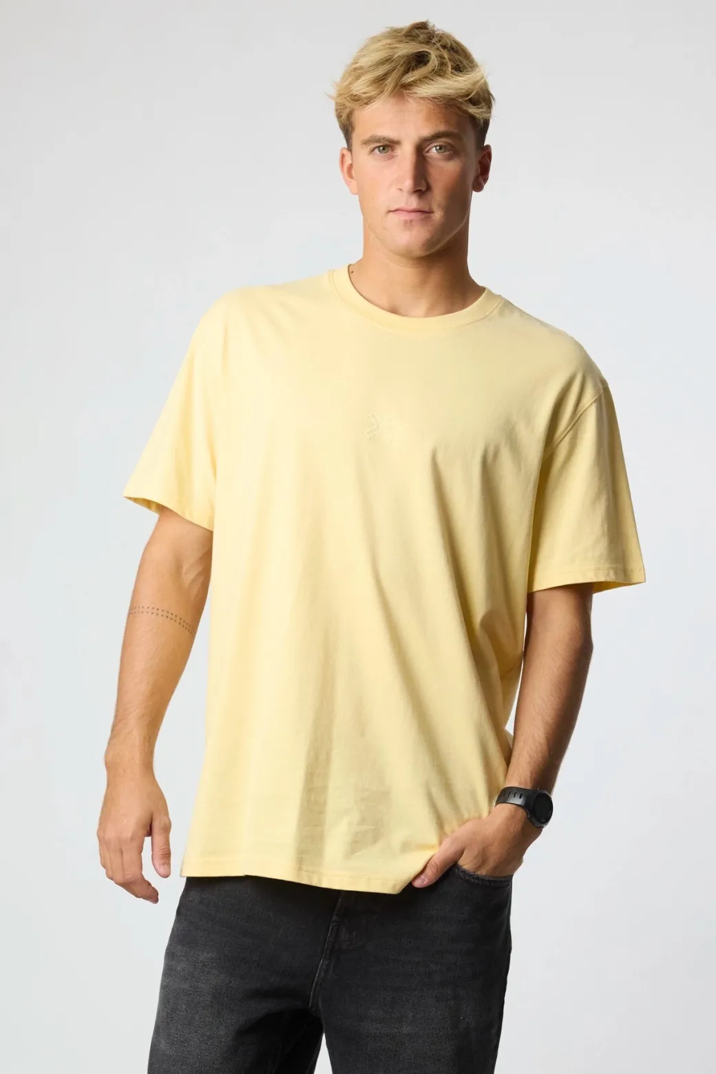 CAMISETA REEF LIGHT YELLOW
