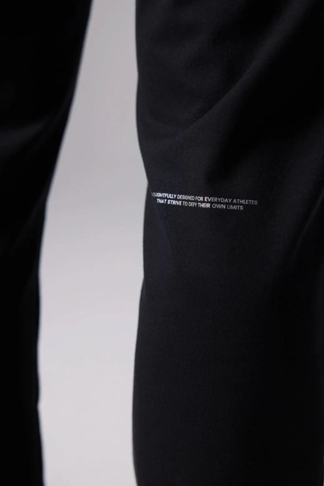 PANTALÓN JOGGER ACTIVE NEGRO