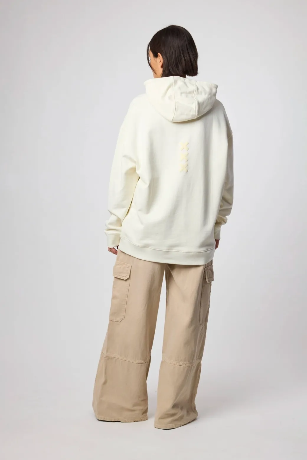 SUDADERA CON CAPUCHA BONFIRE CREMA
