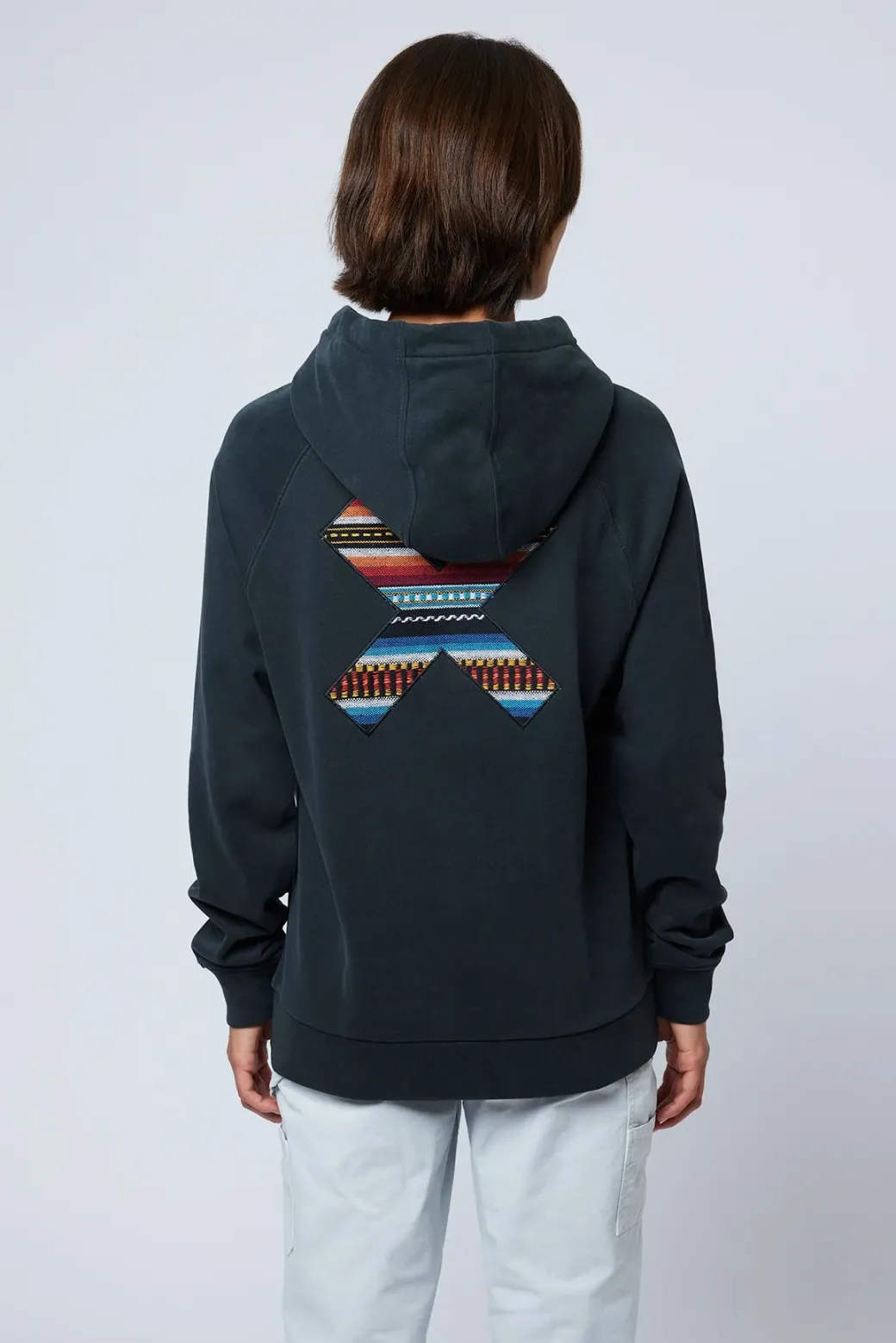 SUDADERA CON CAPUCHA CLASSIC ANTRACITA
