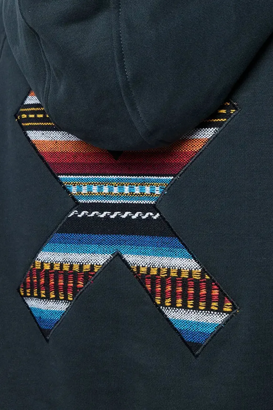 SUDADERA CON CAPUCHA CLASSIC ANTRACITA