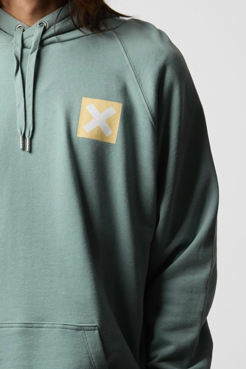 SUDADERA CON CAPUCHA NATURE MENTA